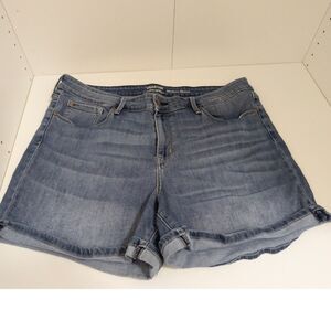 Levi Strauss signature modern jean shorts size 18W